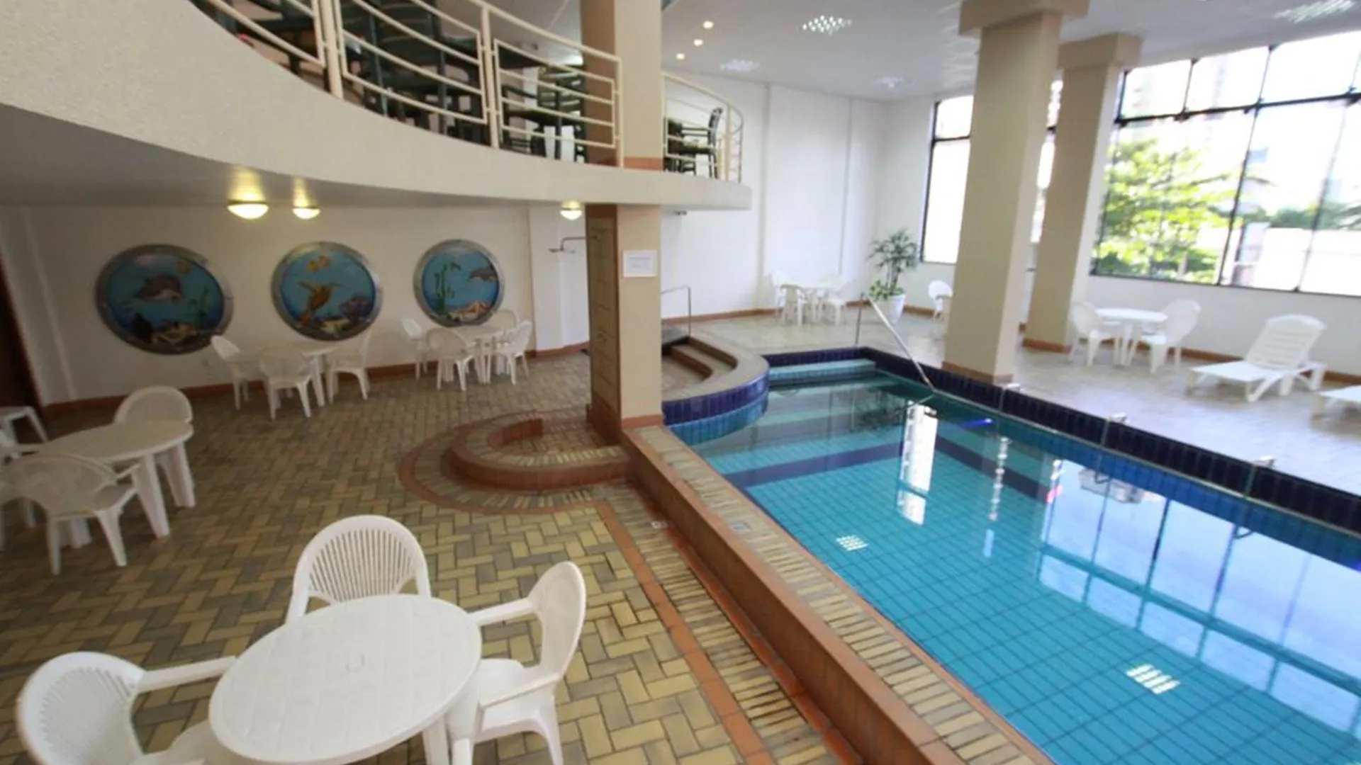 Hotel Blumenau - Balneário Camboriú 3*,