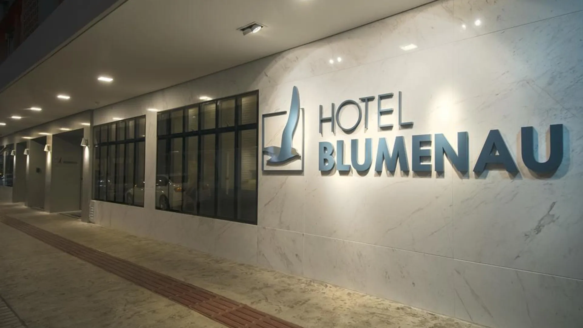 Hotel Blumenau - Balneário Camboriú