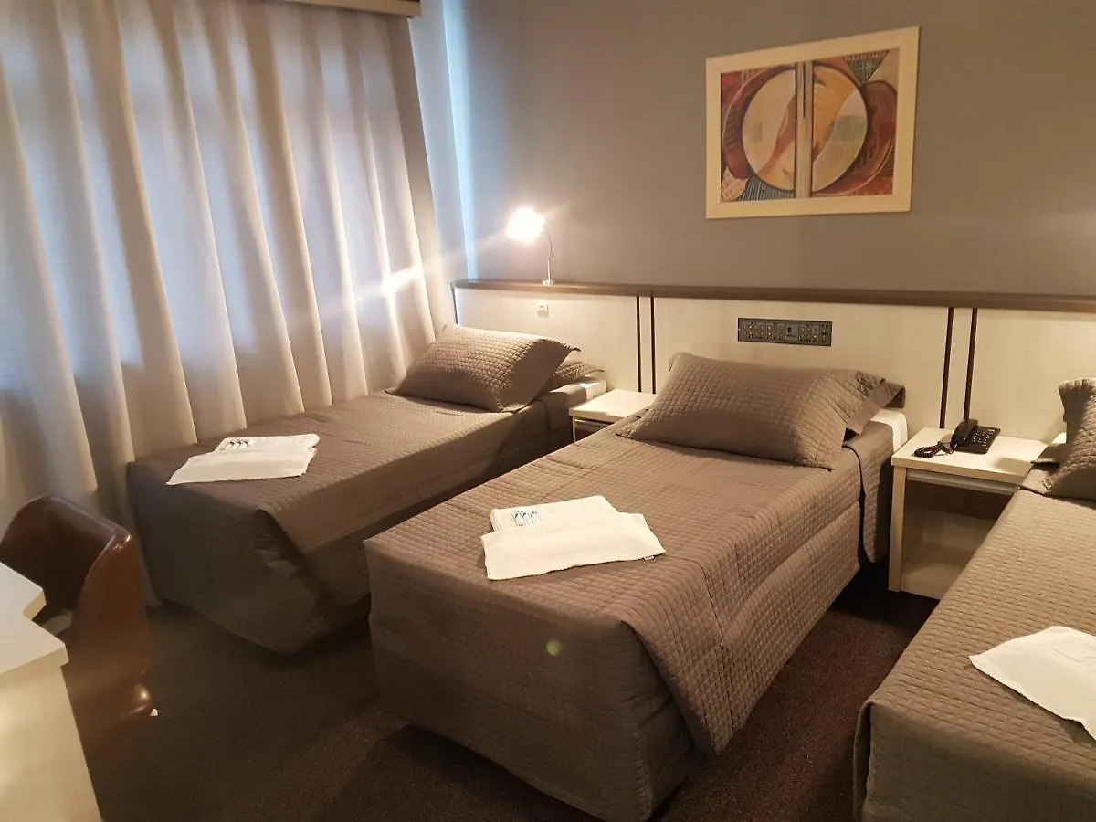 Hotel Blumenau - Balneário Camboriú 3*,  البرازيل
