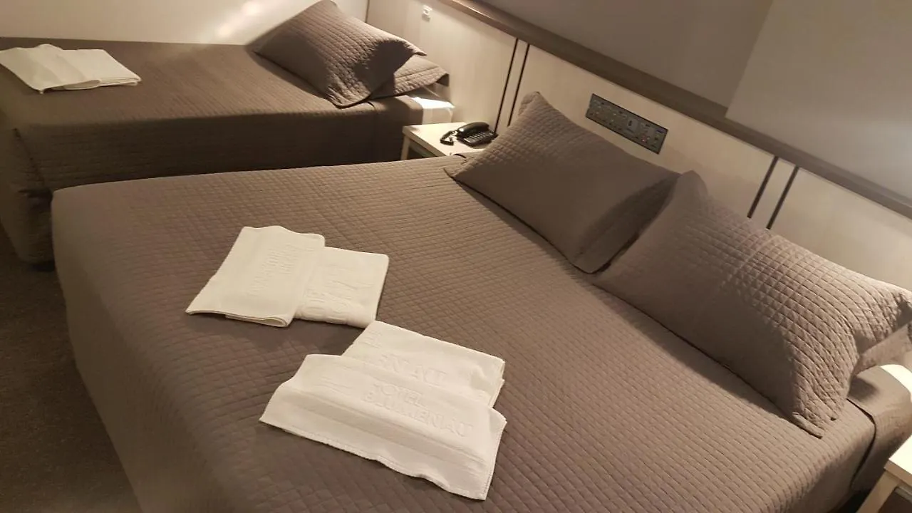 Hotel Blumenau - Balneário Camboriú 3*,  البرازيل