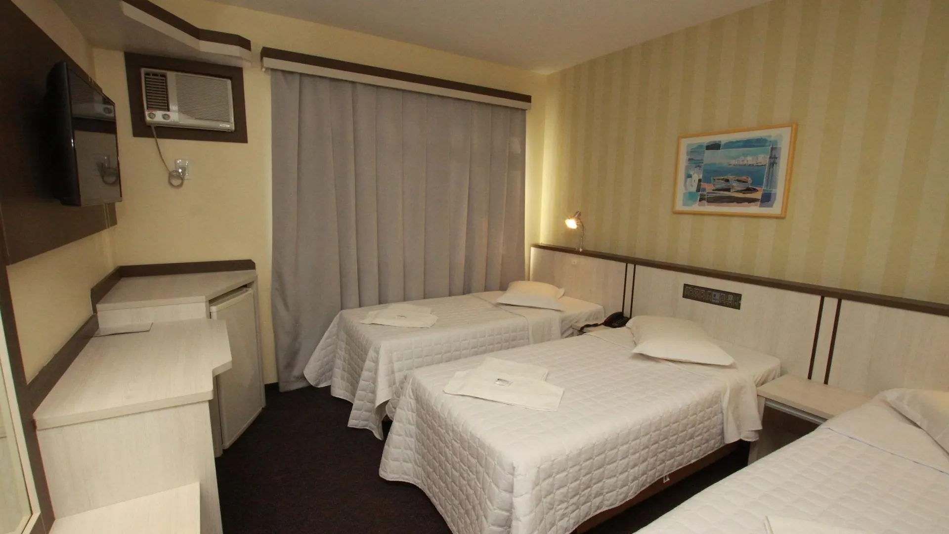 Hotel Blumenau - Balneário Camboriú 3*,  البرازيل